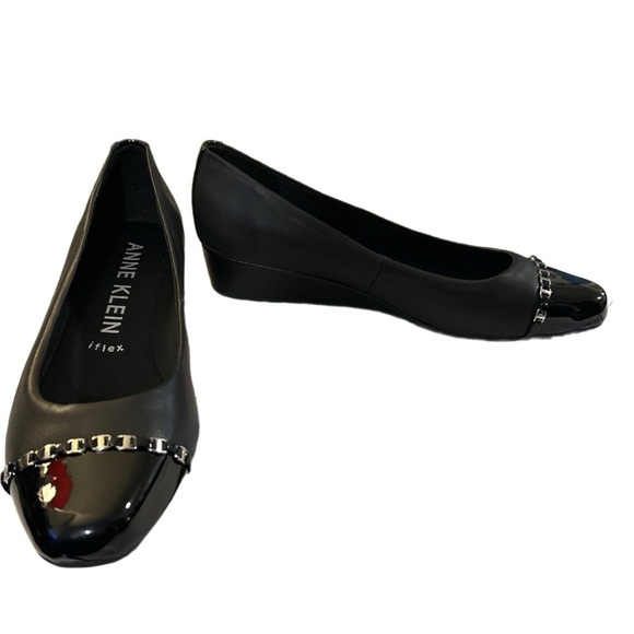Anne Klein Maysel Black Size 8 Flex Wedge Flats Shoes NWOT - Picture 2 of 5